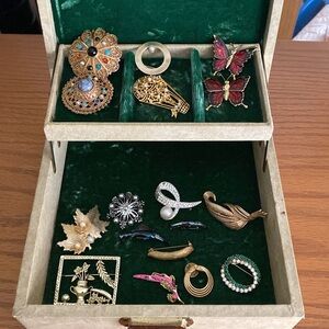 1950’s jewelry box green velvet lined Mid Century Modern Bollywood old Hollywood